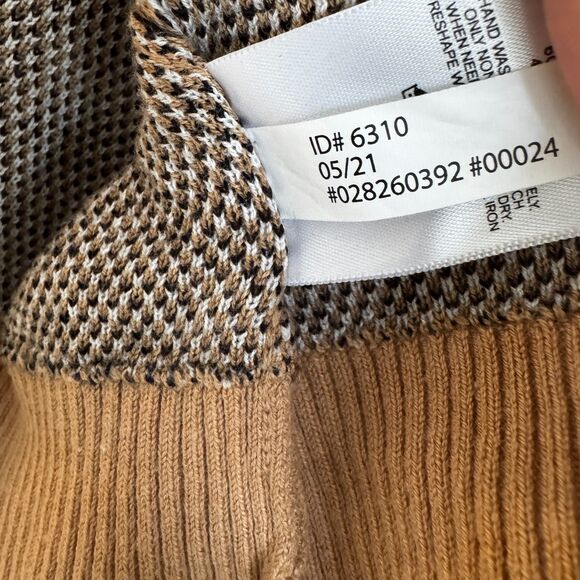 Express Women's XS Fitted Crewneck Sweater Leopard Print Soft Stretchy Tan Black - Picture 9 of 14